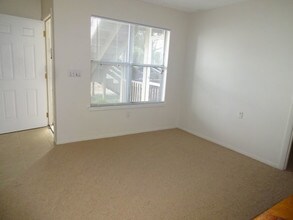 Georgetowne Lake Condos in South Daytona, FL - Building Photo - Interior Photo