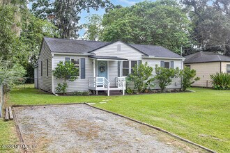 6110 Lynnwood Ave in Jacksonville, FL - Building Photo - Building Photo