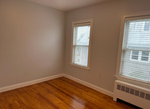 44 William St, Unit 1 in Medford, MA - Building Photo - Building Photo