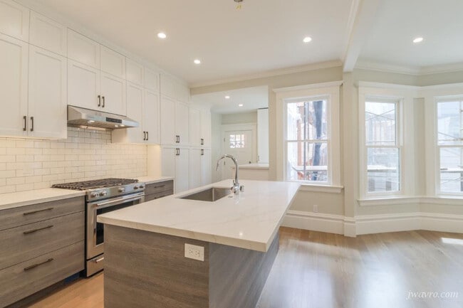 property at 441 Oak St