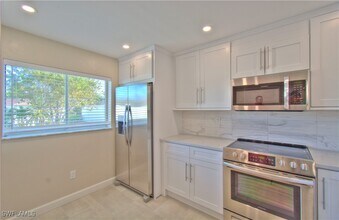 2360 Naples Trace Cir in Naples, FL - Building Photo - Building Photo