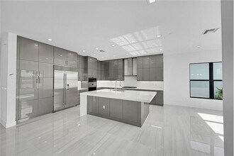 9979 Migration Pt in Palm Beach Gardens, FL - Foto de edificio - Building Photo