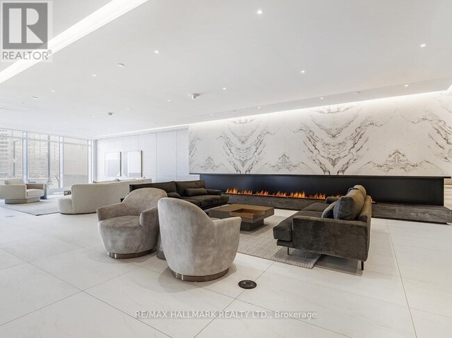 30-2530 Upper Mall Wy in Vaughan, ON - Building Photo - Building Photo