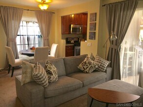 10740 Aderman Ave in San Diego, CA - Building Photo - Building Photo
