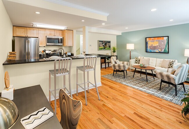2 Sherman Rd, Unit 1 in Boston College, MA - Building Photo - Building Photo