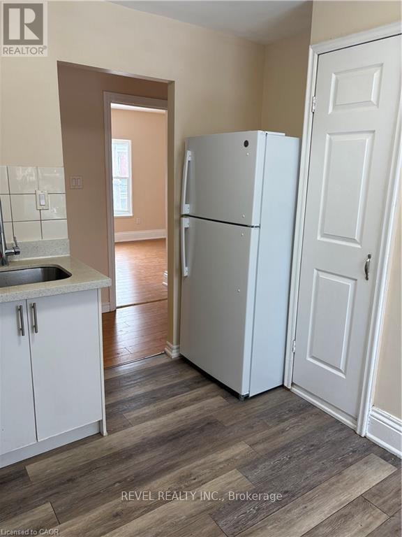 95 Sanford Ave N in Hamilton, ON - Building Photo - Building Photo