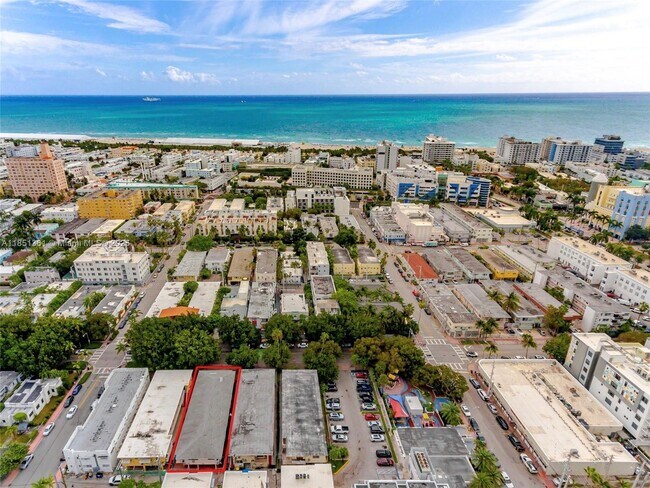 644 Meridian Ave in Miami Beach, FL - Building Photo - Building Photo