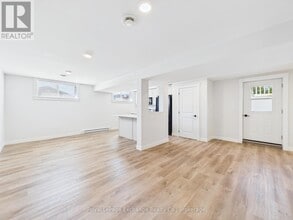 966 Charles St in Kincardine, ON - Building Photo - Building Photo