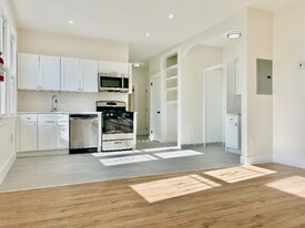 51 University Pl in Irvington, NJ - Building Photo