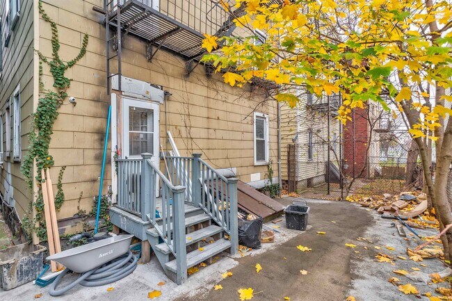 164 Highland Ave in Jersey City, NJ - Building Photo - Building Photo