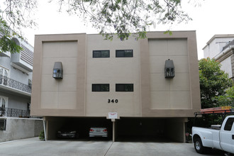 340 N Palm Dr in Beverly Hills, CA - Building Photo - Building Photo