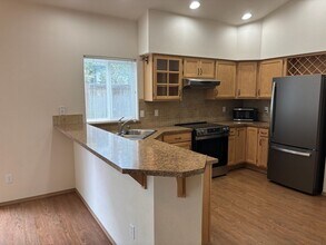 8048 Andover Ln SE in Olympia, WA - Building Photo - Building Photo