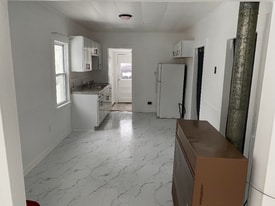 20217 Angling St in Livonia, MI - Building Photo