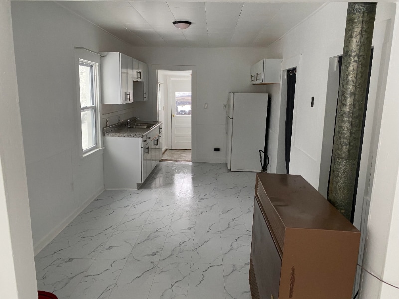 20217 Angling St in Livonia, MI - Building Photo