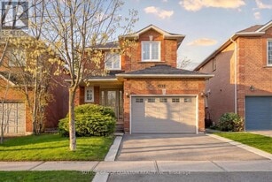 1253 Glen Valley Rd in Oakville, ON - Building Photo