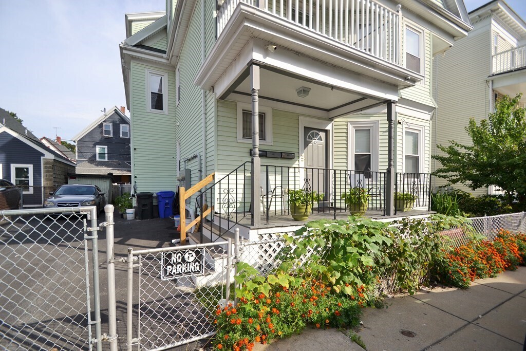 42 Corona St, Unit 2 in Boston, MA - Building Photo