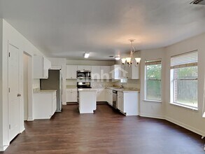 2602 Port Carissa Dr in Friendswood, TX - Foto de edificio - Building Photo