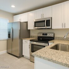 1631 SW 1st Ave in Cape Coral, FL - Building Photo - Building Photo