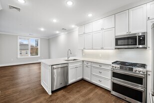 28 Bright St in Jersey City, NJ - Building Photo