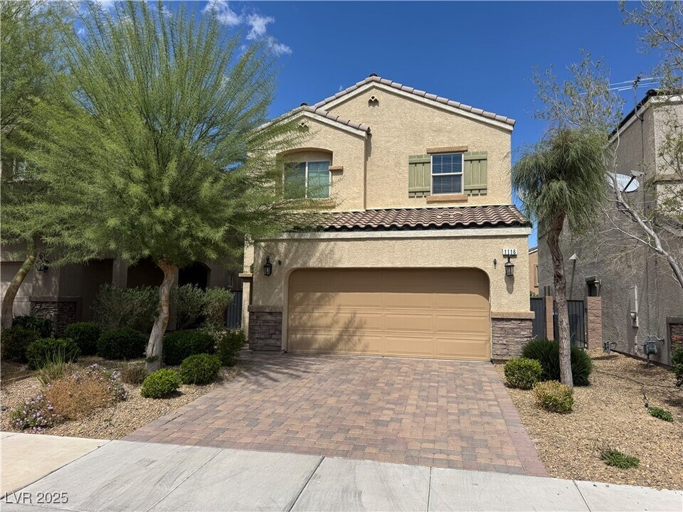 1116 Aubrey Springs Ave in Henderson, NV - Building Photo