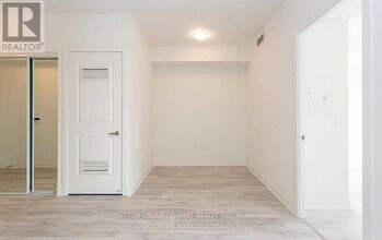 4655-4655 Metcalfe Ave in Mississauga, ON - Building Photo - Building Photo