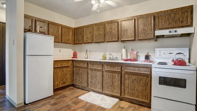 Carlton Park in Prince Albert, SK - Building Photo - Interior Photo