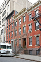 331 W 18th St in New York, NY - Building Photo - Building Photo