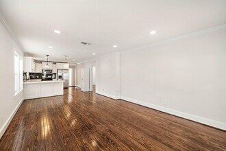 1327 Idylwild St in Houston, TX - Foto de edificio - Building Photo