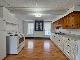 73 High St, Unit 2 in Saco, ME - Building Photo