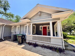 4522 McKinney St in Houston, TX - Building Photo - Building Photo