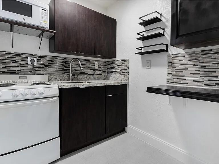 9533 NW 3rd Ave in Miami, FL - Building Photo
