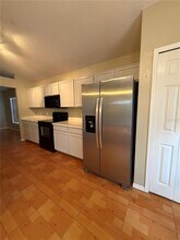 13726 Meadowpark Ave in Orlando, FL - Building Photo - Building Photo