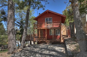 32970 Lone Pine Dr in Running Springs, CA - Building Photo - Building Photo
