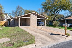 10807 Lambert Cir in Austin, TX - Building Photo
