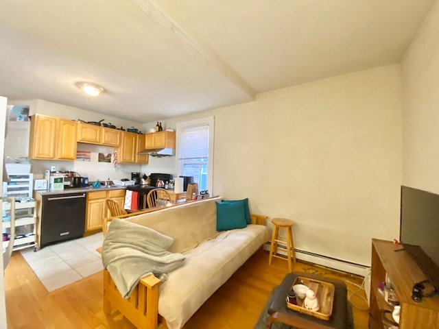 3 Warwick St, Unit 3 in Boston, MA - Building Photo