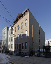 340 Pavonia Ave in Jersey City, NJ - Building Photo - Building Photo