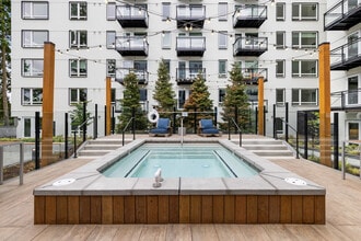 Nightingale in Redmond, WA - Foto de edificio - Building Photo