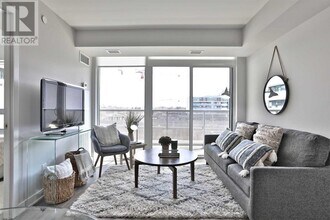 160 Flemington Rd in Toronto, ON - Building Photo - Building Photo