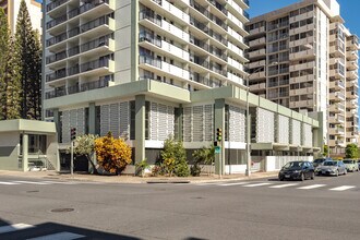 Kapiolani Towers in Honolulu, HI - Building Photo - Building Photo