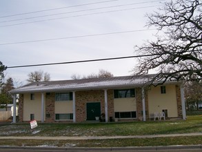 1802 6th Ave in Anoka, MN - Building Photo - Building Photo