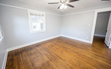 3745 Bancroft St in San Diego, CA - Building Photo - Building Photo