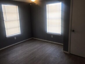 1707 E 27th St in Lubbock, TX - Building Photo - Building Photo