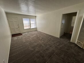 4045 E 8th St, Unit G in Long Beach, CA - Building Photo - Building Photo