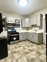 364 River Dr in Garfield, NJ - Building Photo