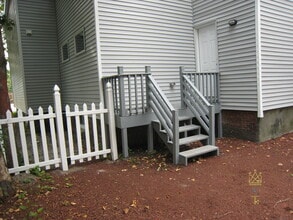 57 Day St in Boston, MA - Foto de edificio - Building Photo