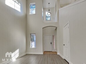 3734 Ashford Villa Ln in Houston, TX - Building Photo - Building Photo