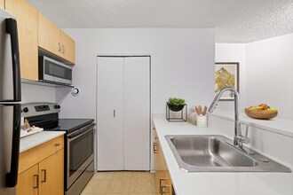 772 N Dearborn St in Chicago, IL - Building Photo - Building Photo