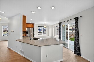 10686 Kalispell St in Commerce City, CO - Building Photo - Building Photo