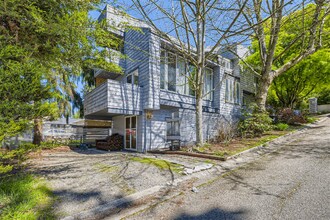 2616 S 242nd St in Des Moines, WA - Building Photo - Building Photo