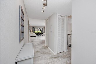 129 Lakeview Way in Oldsmar, FL - Building Photo - Building Photo